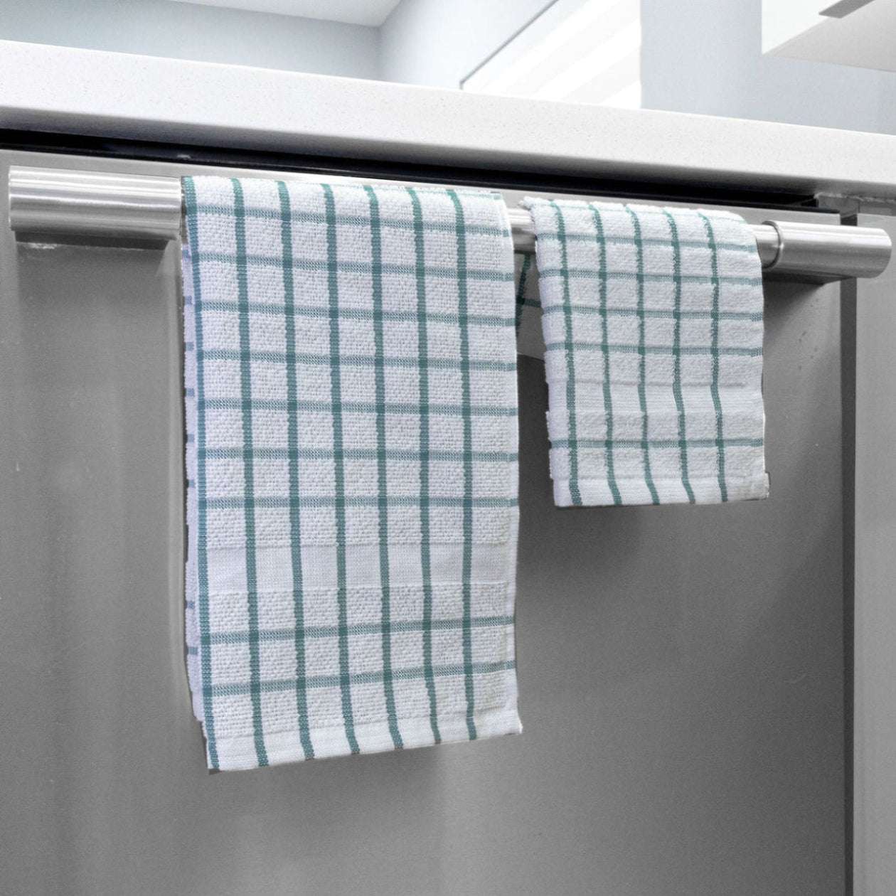 Stylish and durable Premium Kitchen Towels – 12-Pack in elegant Green/White, perfect for all your kitchen needs.
